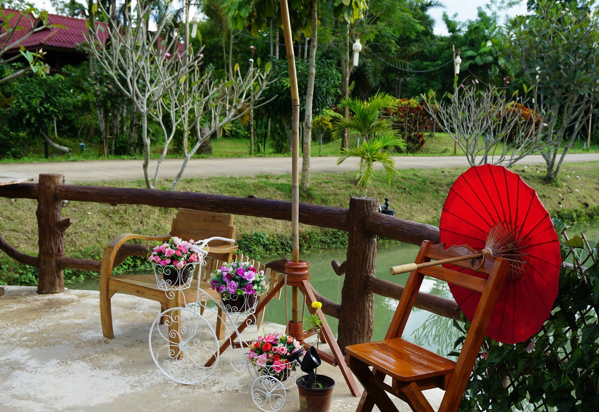 Ban Suan Tawan Chiang Dao Hotel Exterior photo